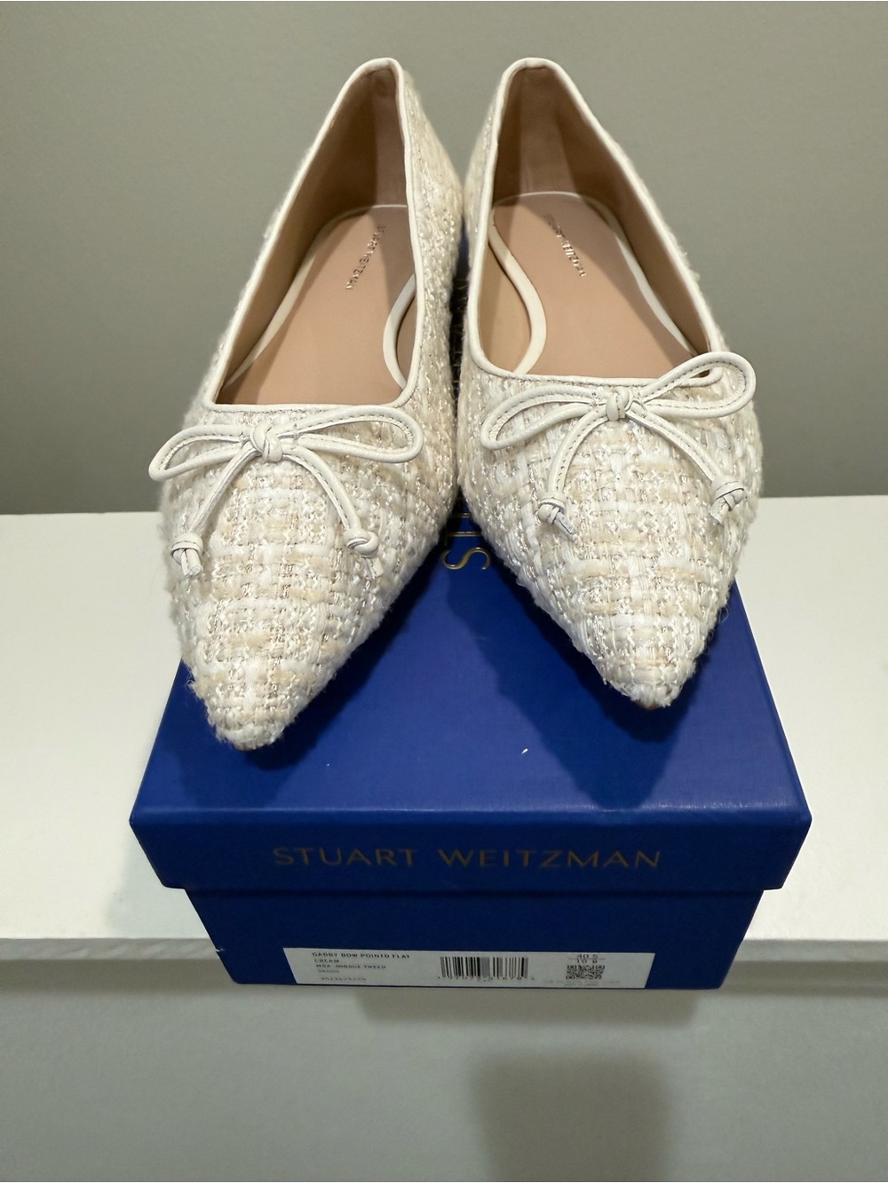 Stuart Weitzman Cream Tweed Pointed Bow Flats